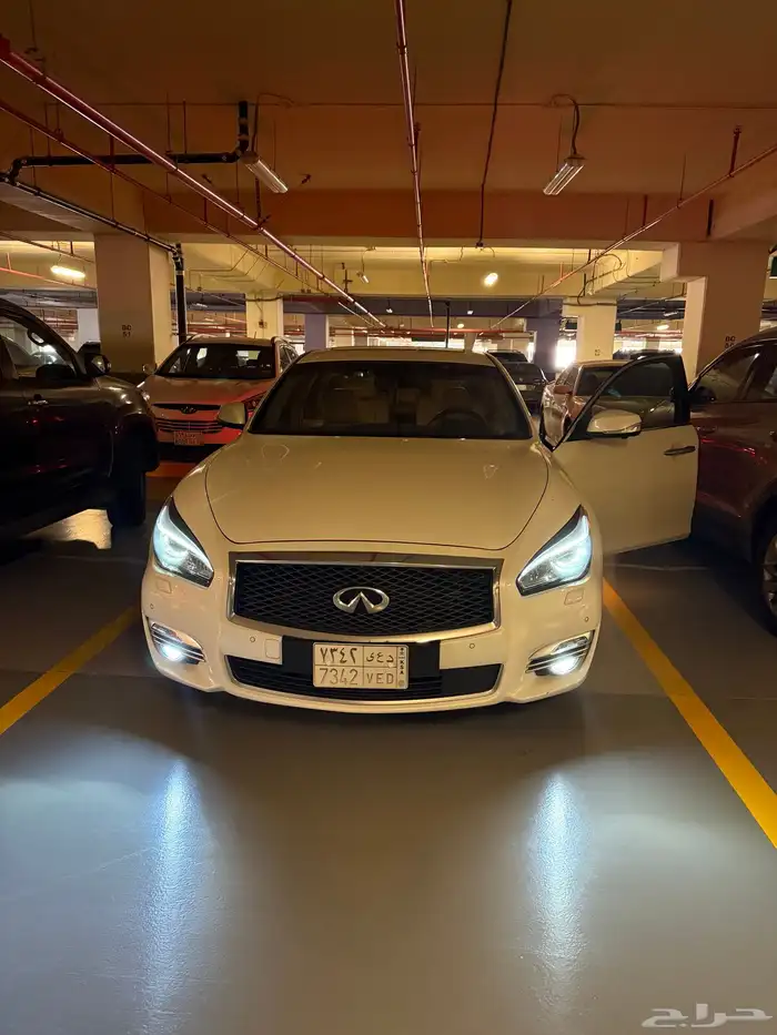 إنفينيتي Q70 2019 1