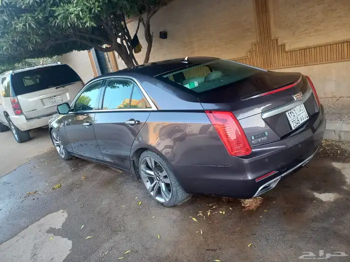 كاديلاك CTS 2015 نظيف 2