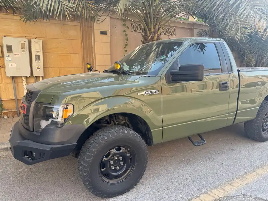 FORD- F150 2