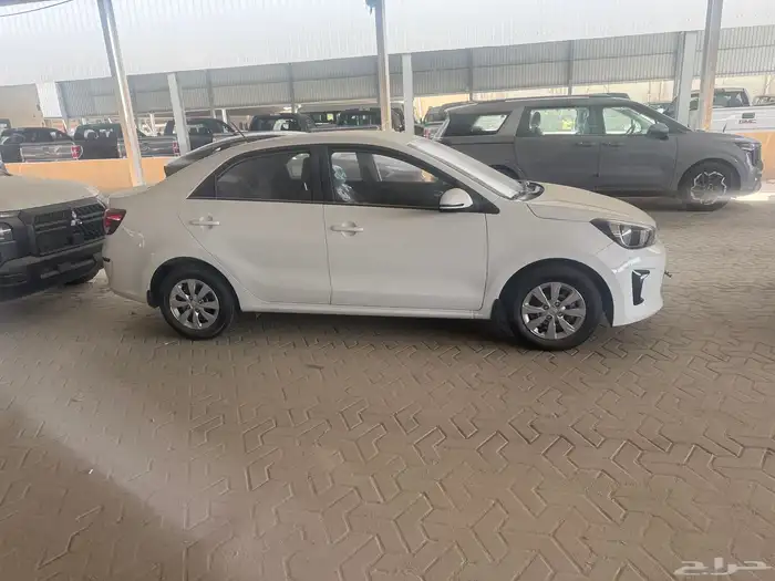 كيا بيجاس ستاندر 2025 1