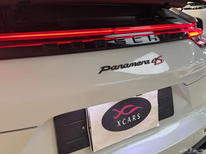 بورش Panamera 4S موديل 2017م (وارد ساماكو) 9