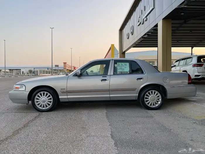 فورد ماركيز 2010 4