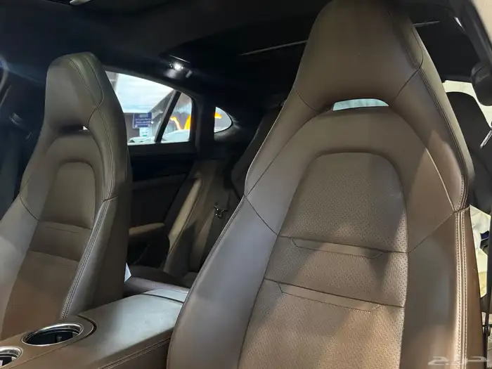 بورش Panamera 4S موديل 2017م (وارد ساماكو) 12