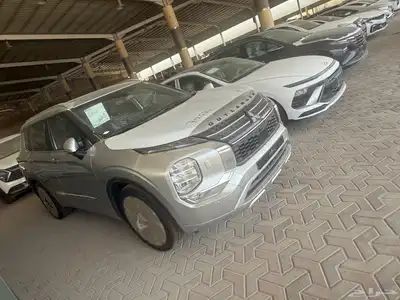 اوتلاندر فل برميوم 2025 1