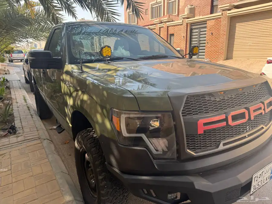 FORD- F150 5