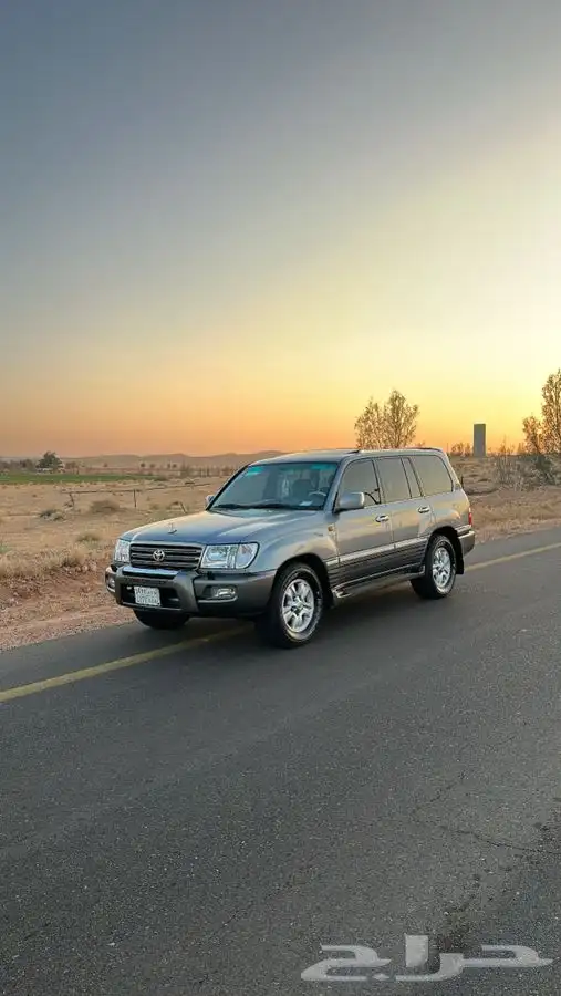لاندكروزر VXR موديل 2005 V8 10