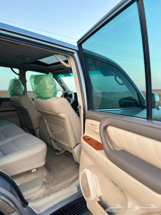 لاندكروزر VXR موديل 2005 V8 19