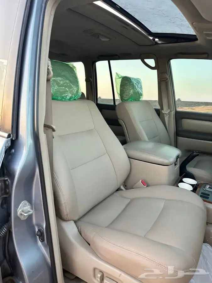 لاندكروزر VXR موديل 2005 V8 18