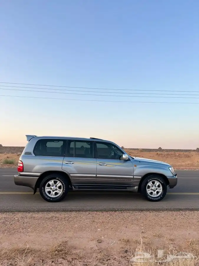 لاندكروزر VXR موديل 2005 V8 8