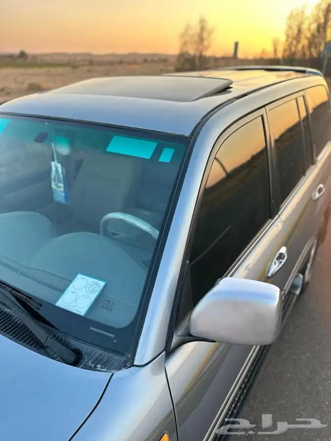 لاندكروزر VXR موديل 2005 V8 4