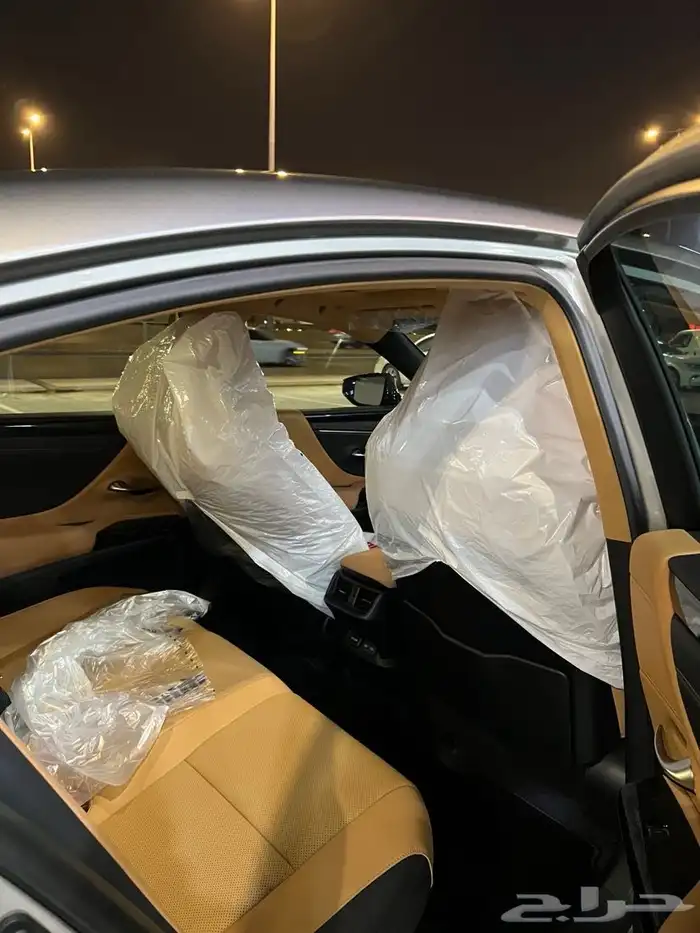 لكزس هايبرد 300 ES 2024 3