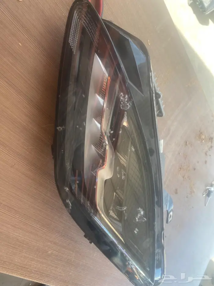 شمعة جاكوار E PACE يسار 2