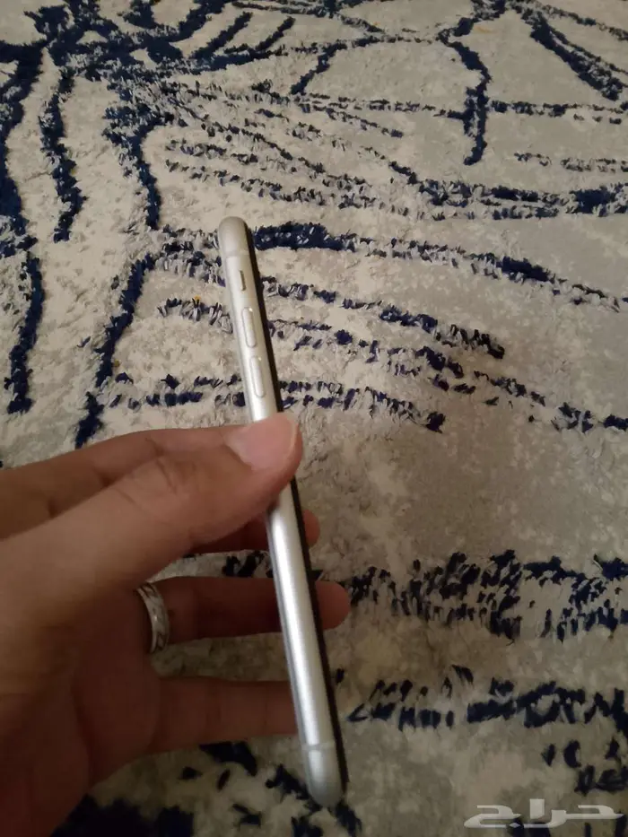 ايفون اكس ار مستخدم 3