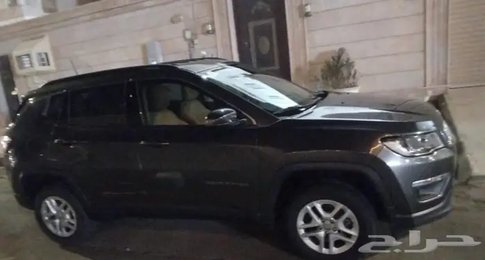 سيارة جيب كومباس موديل 2021 1