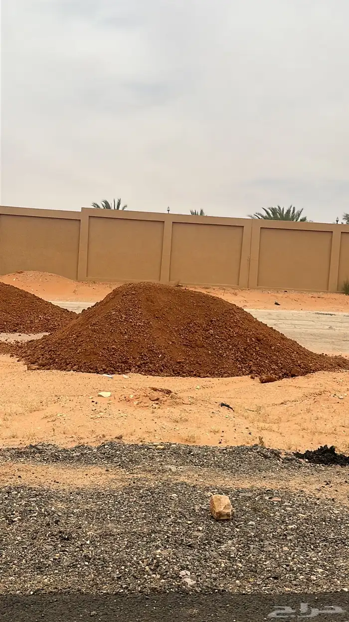 رمل احمر صب بيز شيول جميع مواد البناء 11