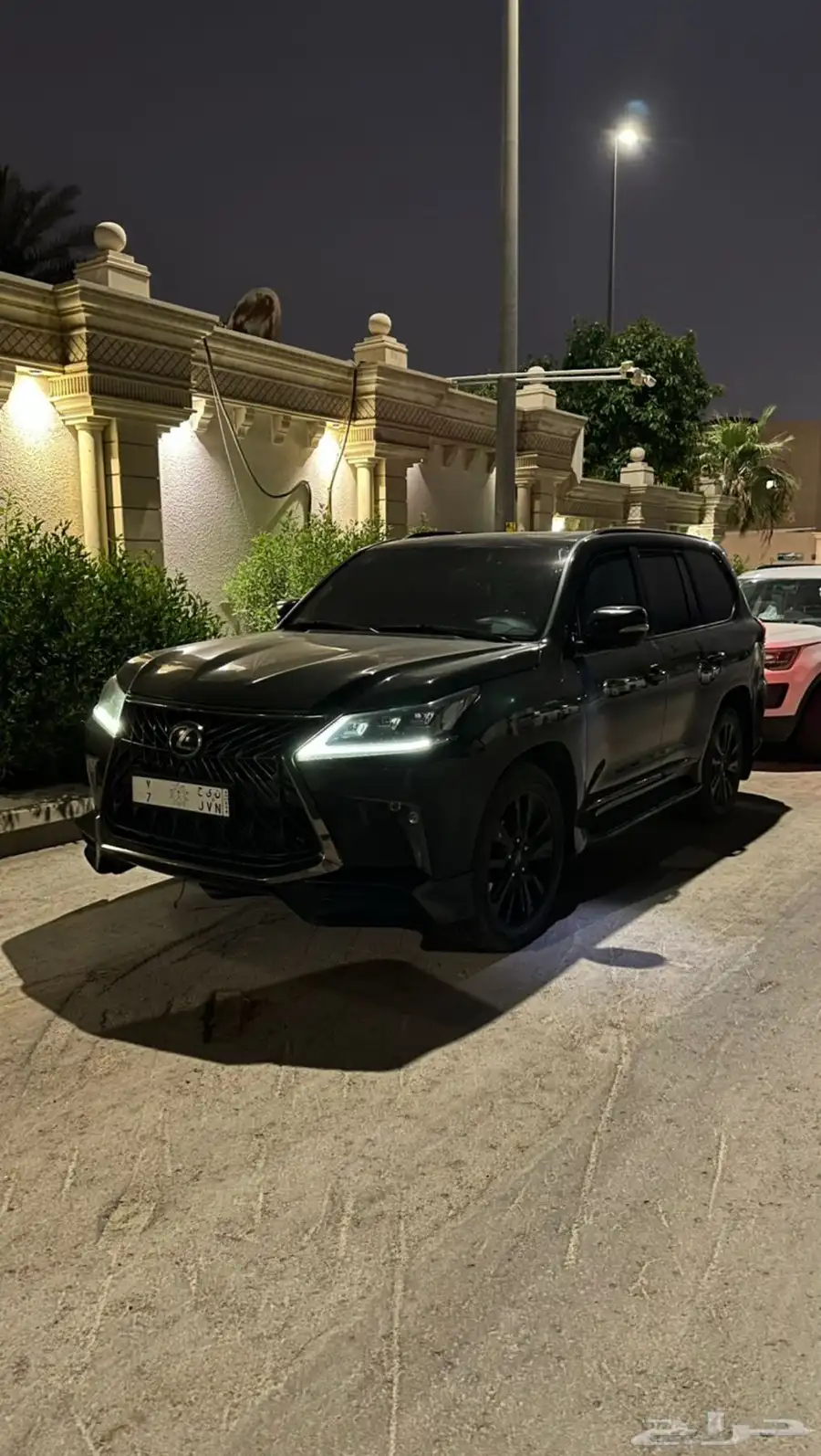 للكزس 2019 12