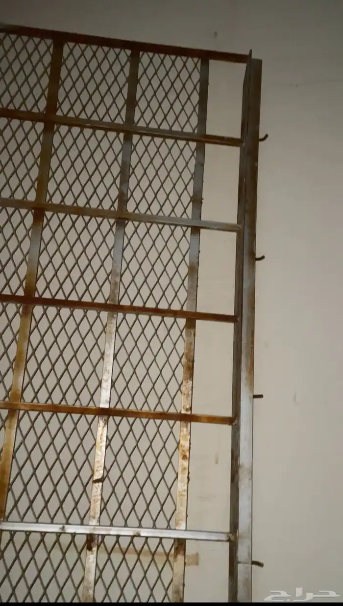 سلة عفش سياره 2