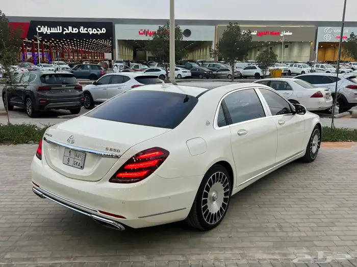 مرسيدس مايباخ2018 S560الماني(بنزين)8سلندر 7