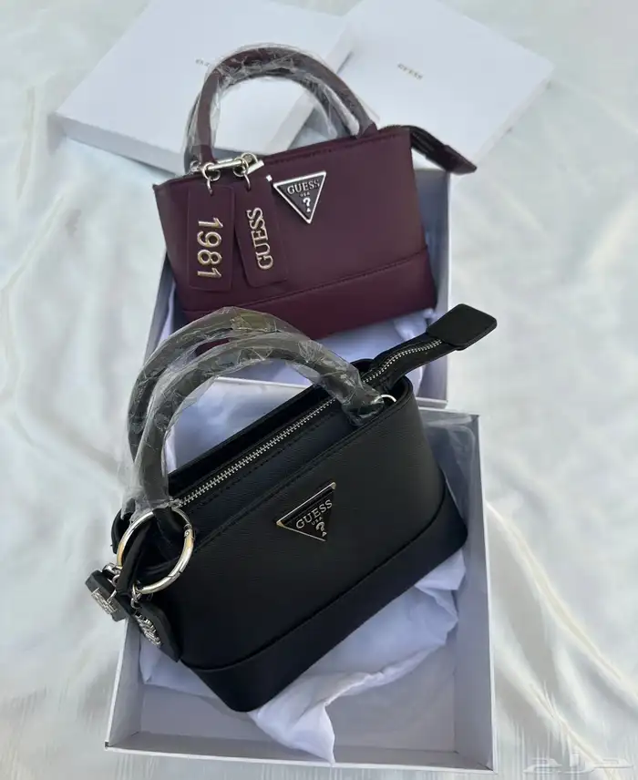 شنط اقنر وسان لوران وشانيل 58