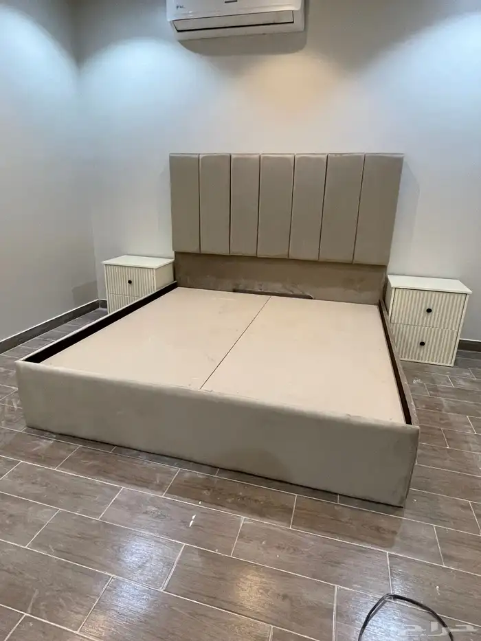 تفصيل غرف نوم وتركيب ديكورات خشبية والتنجيد دهان الأبواب 19