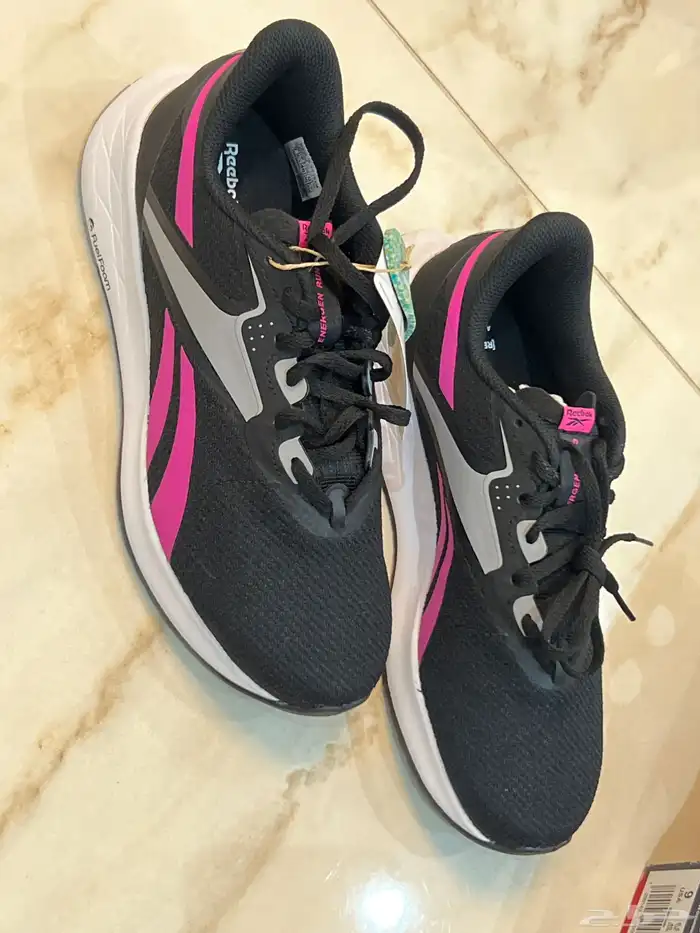 حذاء رياضي 1