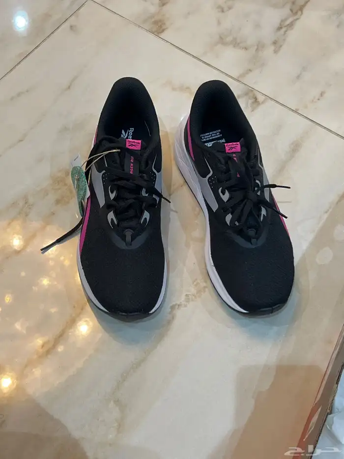 حذاء رياضي 2