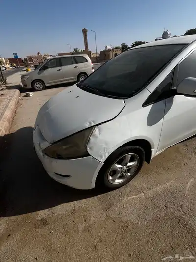 مستبيشي جرانديز 2010 6