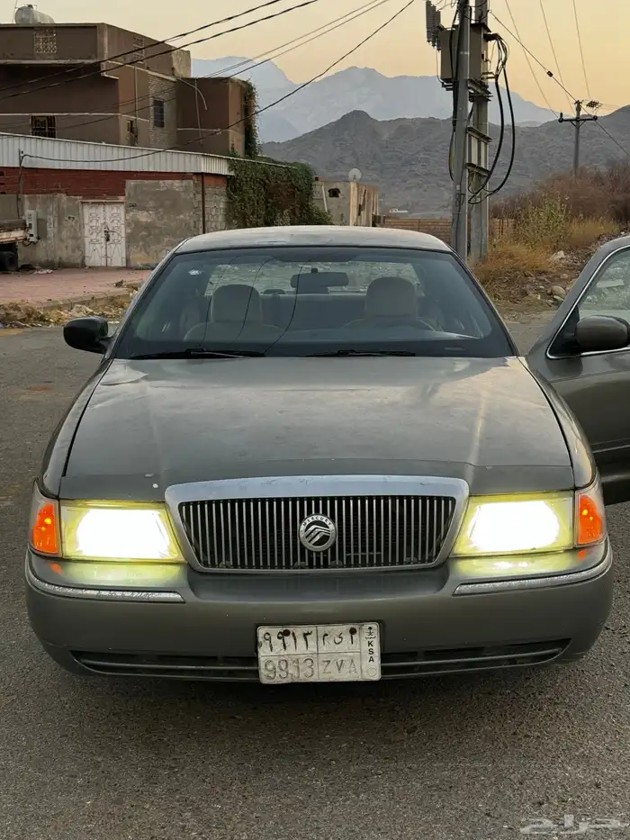 فورد جراندماركيز 2003 رصاصي 8