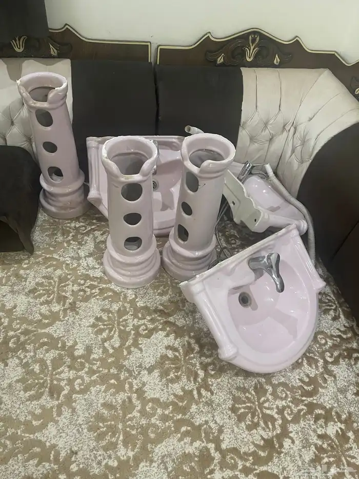 فرن كبير وعدد 3 مغاسل 0