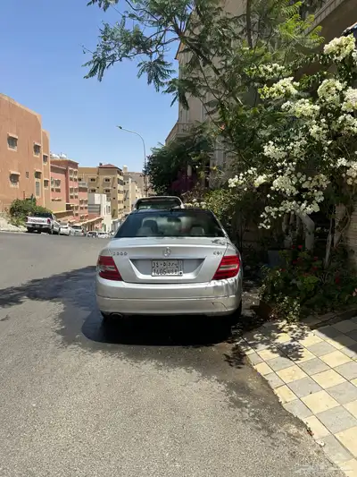مرسيدس بنز C200 موديل 2011 2