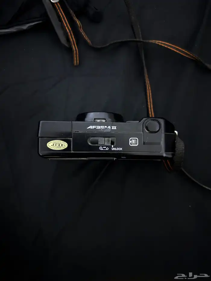 كاميرا كلاسيكية فيلم camera canon af35m ii 2