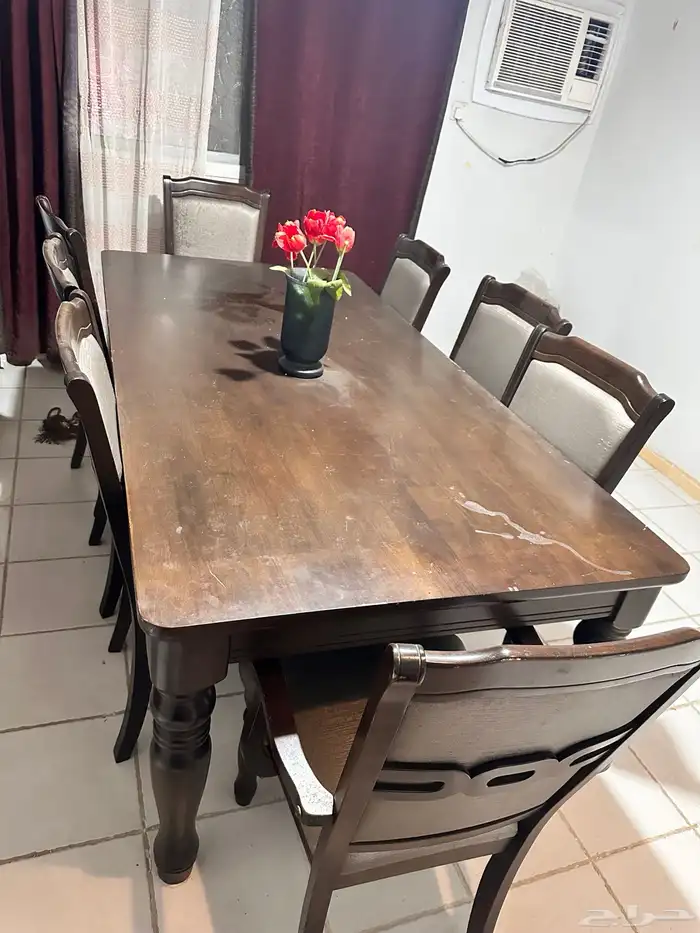 طاولة طعام وجهاز سير 2
