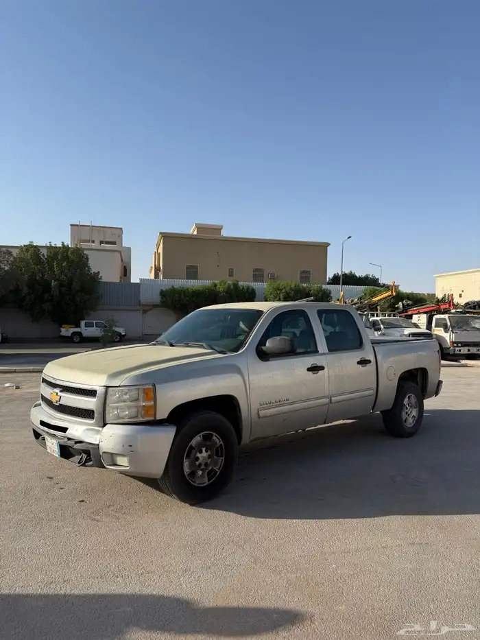 سلفرادو 2013 فضي Z71 نص فل. 0