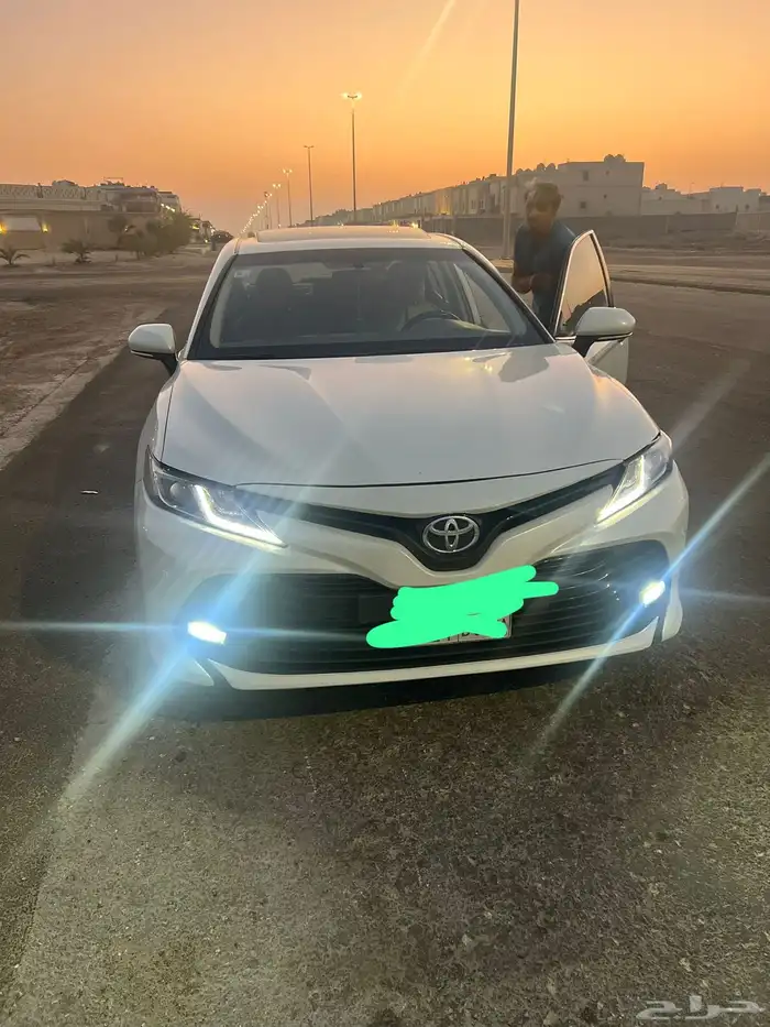 كامري موديل 2019 فل ابشن   فتحه   اتوماتيك اللون ابيض 5