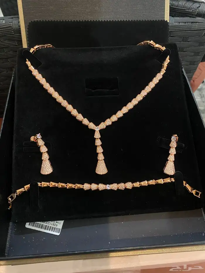 طقم اكسسوار روز قولد 0