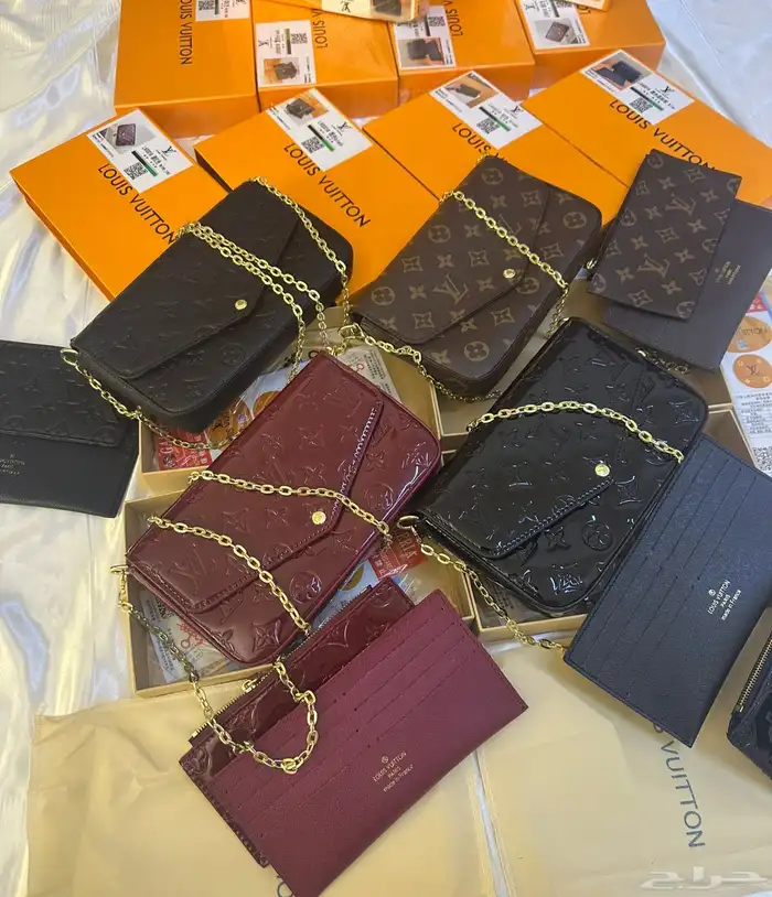 شنط اقنر وسان لوران وشانيل 21