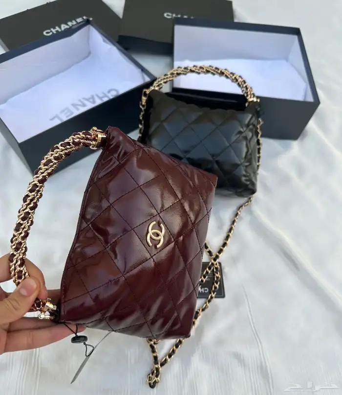 شنط اقنر وسان لوران وشانيل 13