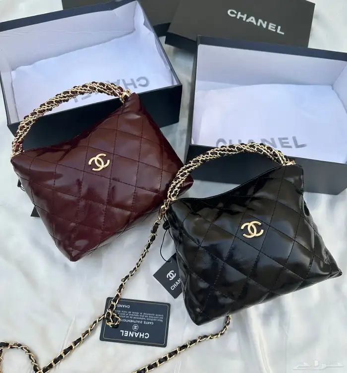 شنط اقنر وسان لوران وشانيل 12