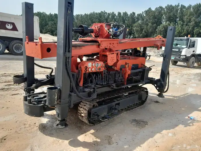 Drilling artesian wells. Gore pits. Drilling support piles 0