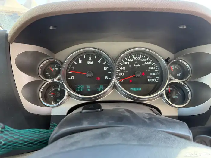 سلفرادو 2013 فضي Z71 نص فل. 18
