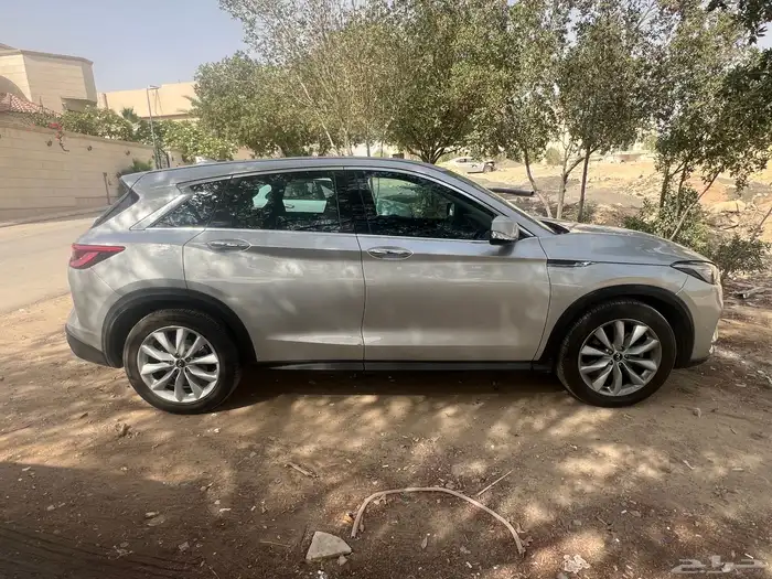 انفنتي QX50 موديل 2019 3