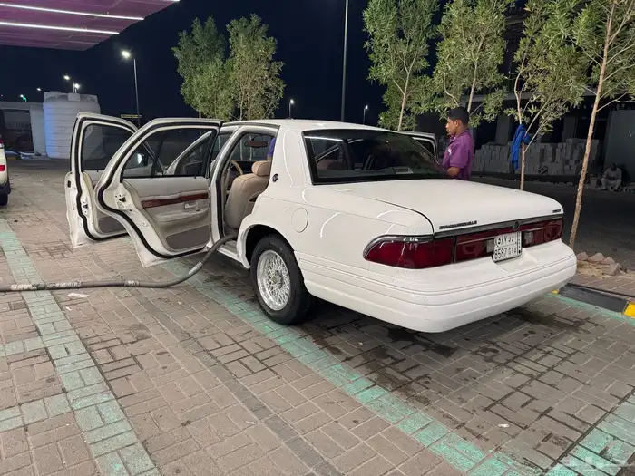 ميركوري جراند ماركيز نظيف 0