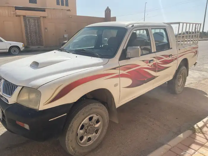 ميستوبيشي 200L 3