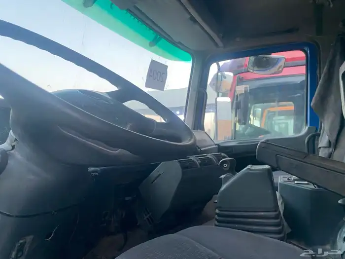 للبيع راس أكتروس 2004 هاف ميقا 4