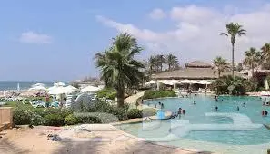 انشاء مسبح بشكل رملي فاخر 5