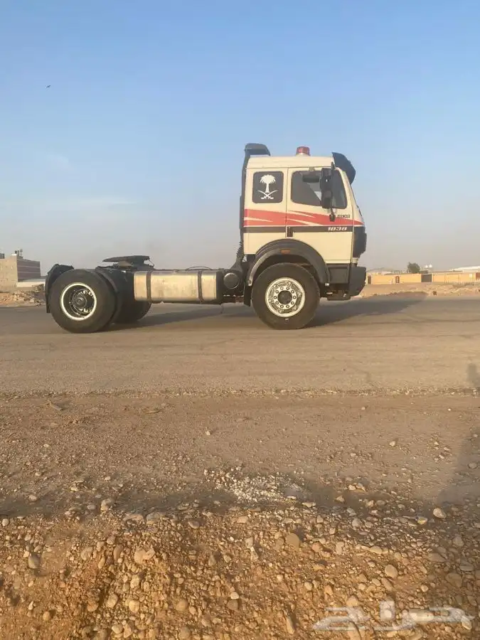 للبيع راس اللبي مورسيدس موديل 94 3