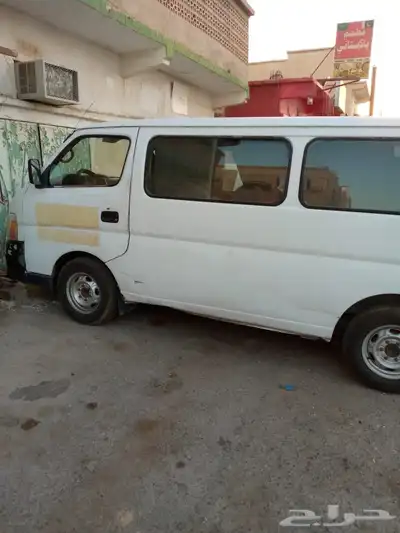 باص نيسان ديزال كفرات جديده وبطاريه موديل 2008 موظب كامل 0