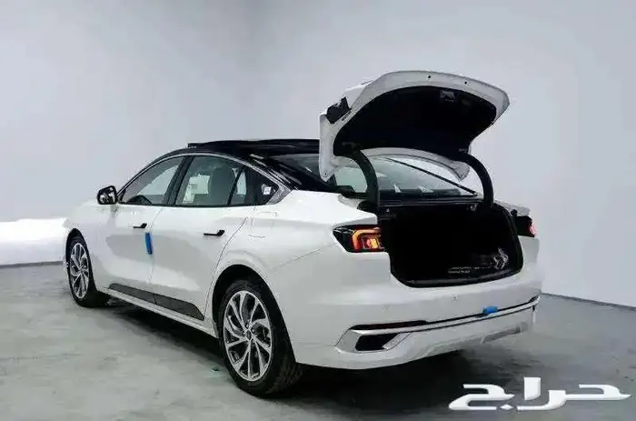 فورد تورس تيتانيوم 2026 4