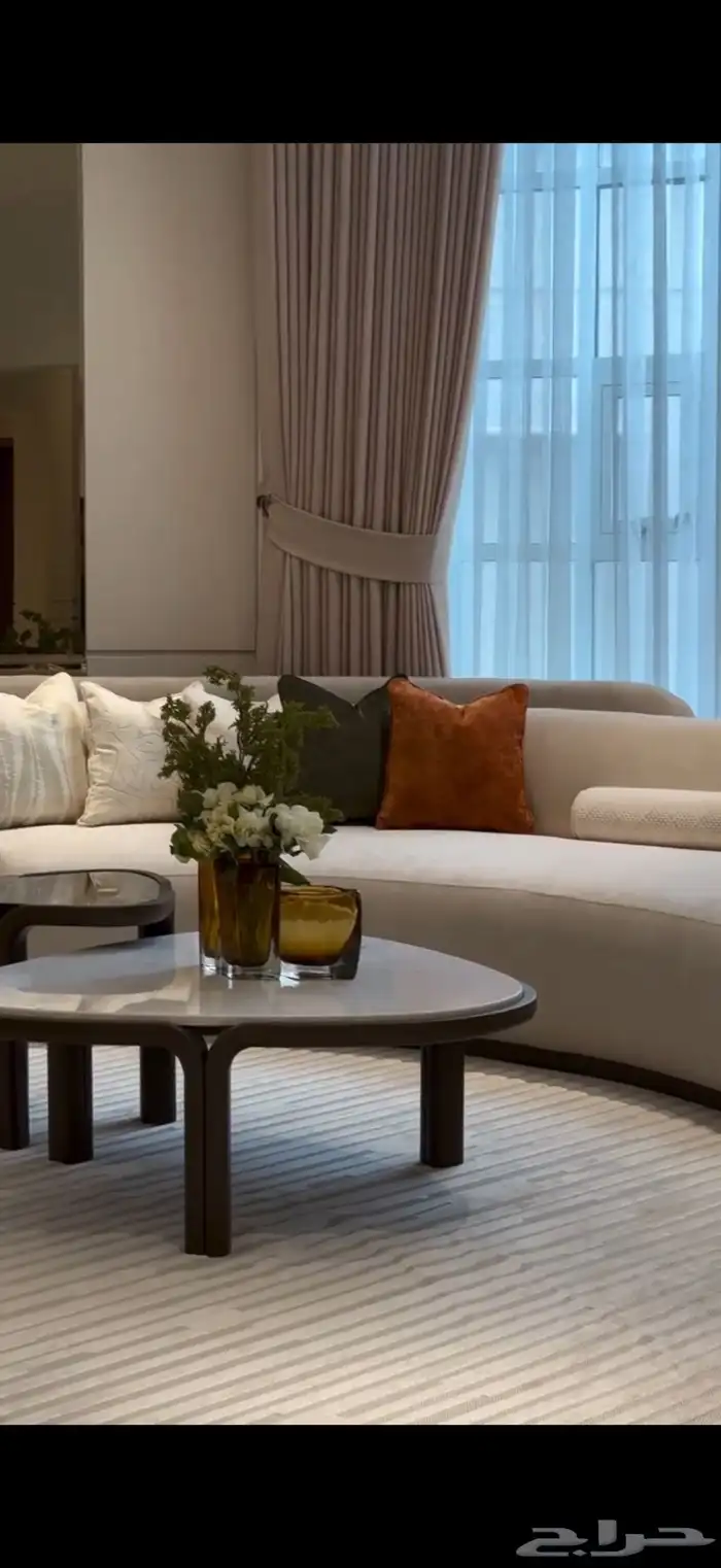 عرض نهاية العام (تصميم داخلي وتأثيث) 3