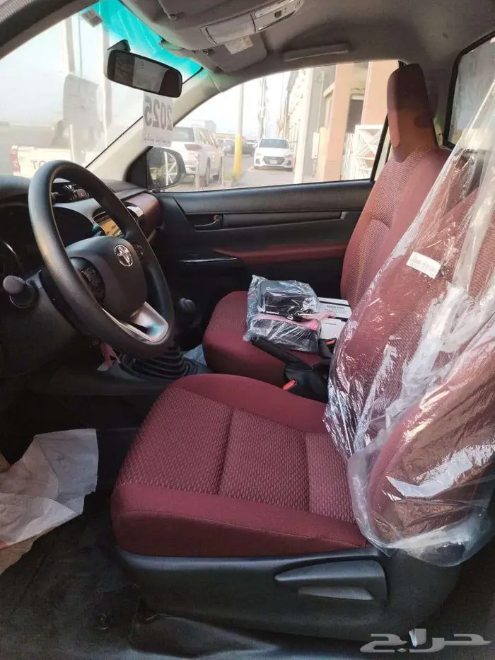 تويوتا - هايلوكس غماره بنزين GLX 2025 4